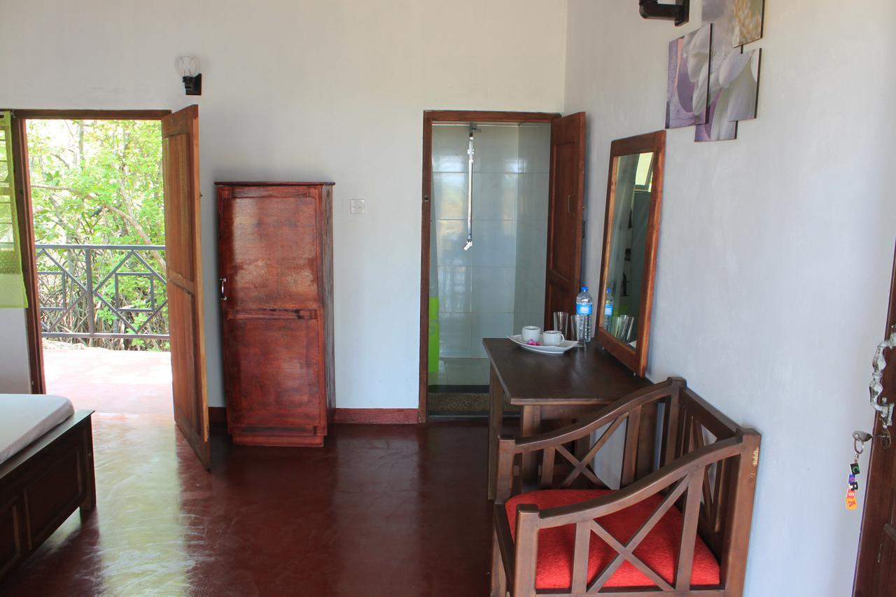 Bliss Bay Nilaveli Hotel Exterior photo