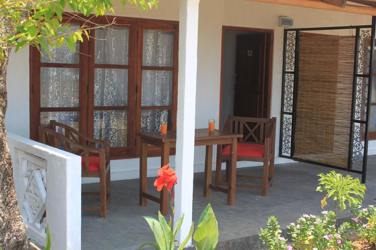 Bliss Bay Nilaveli Hotel Exterior photo