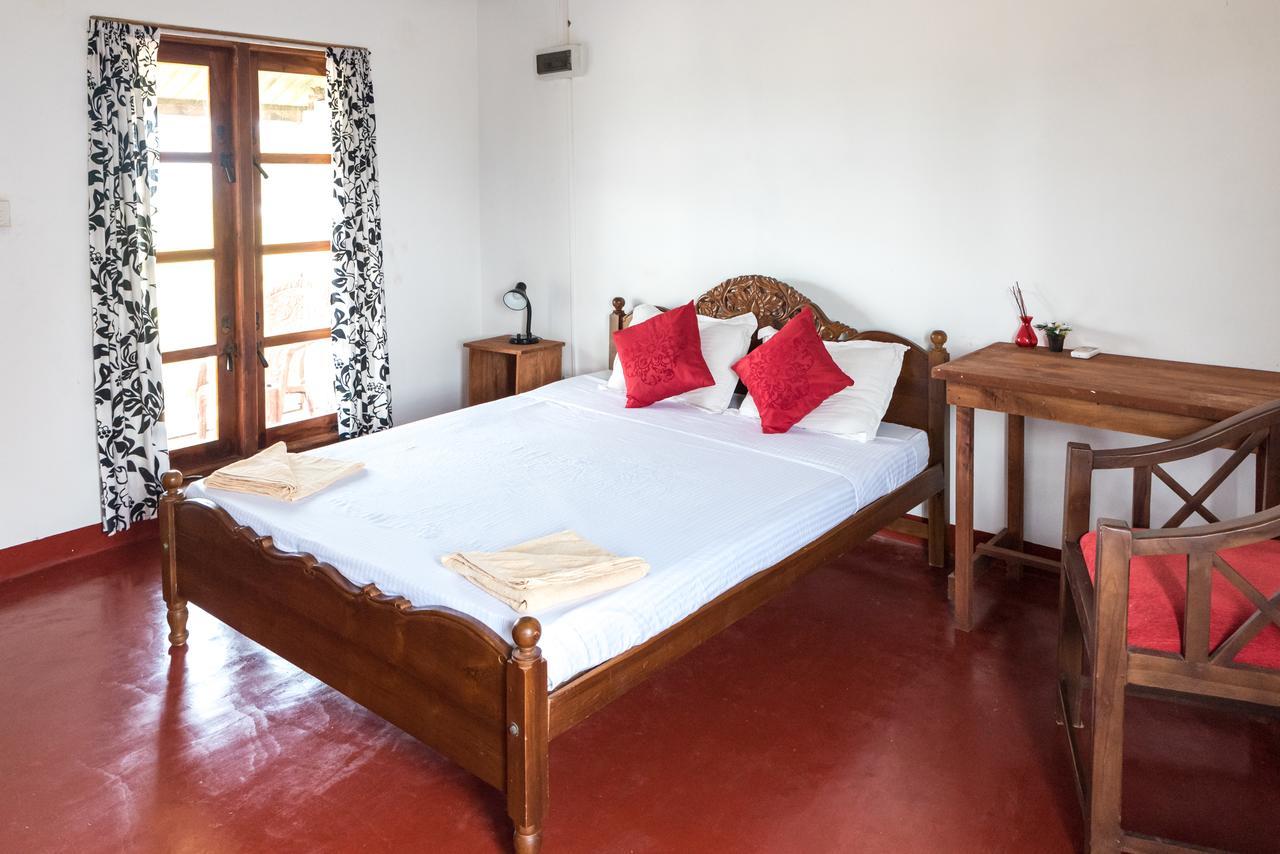 Bliss Bay Nilaveli Hotel Exterior photo