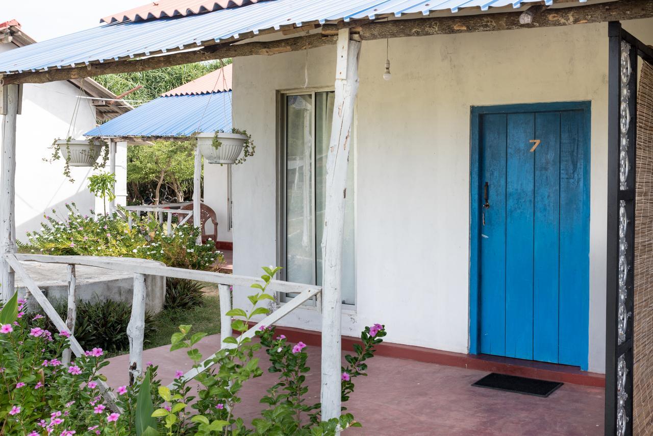 Bliss Bay Nilaveli Hotel Exterior photo
